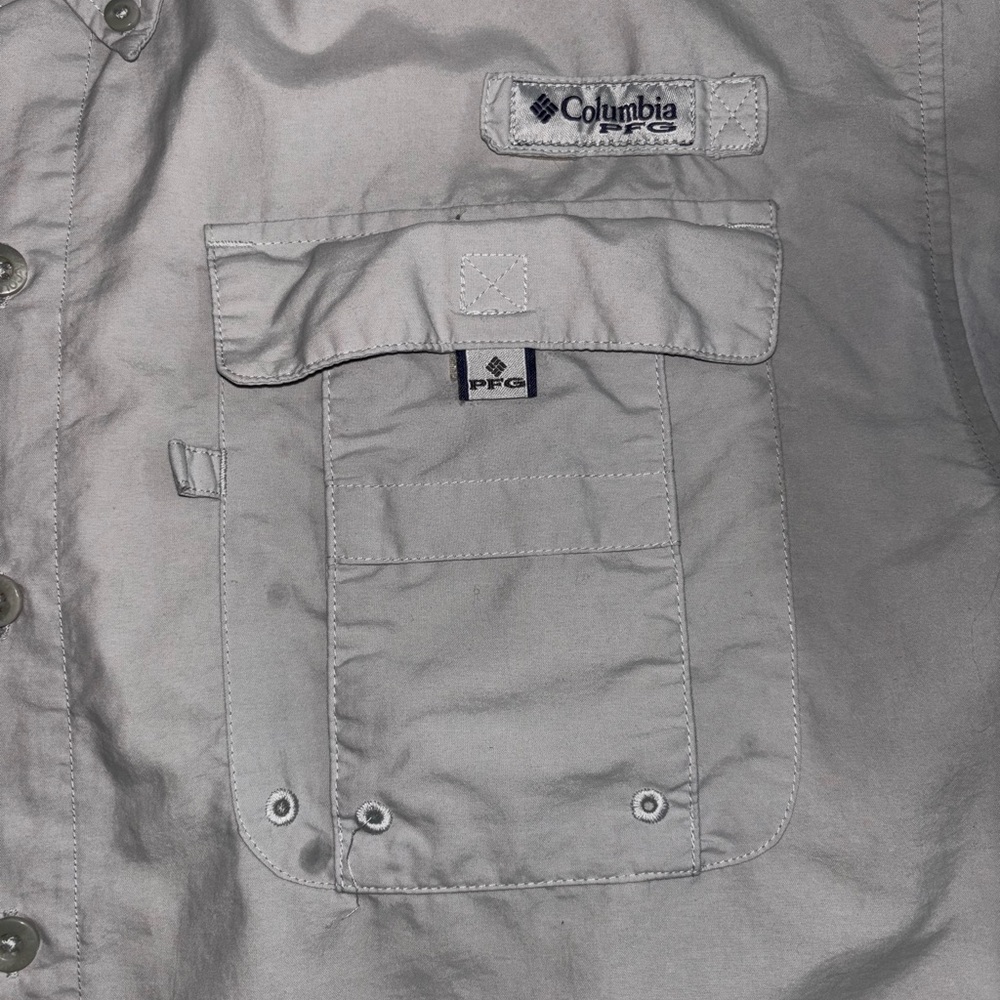 Columbia Men's PFG Bahama II Short-Sleeve Button-Down Fishing Shirt Light Grey - Picture 2 of 9